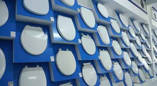 Il sedile del water in plastica più venduto a Dubai
